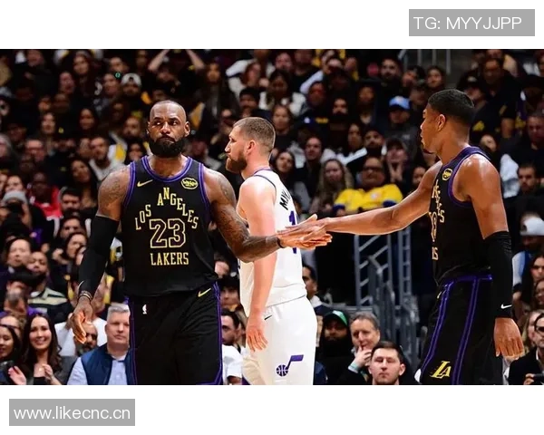 老詹复出后无球化转型展现惊人效果适应能力超乎预期的常青树